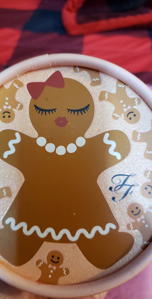 Too faced body highlight
